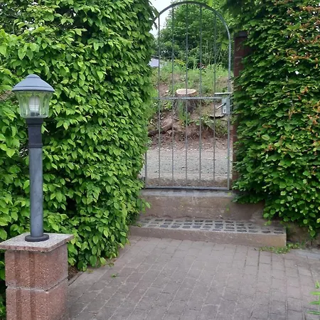 Im Gruenen-idyllischen Lage Nyaraló Suhl