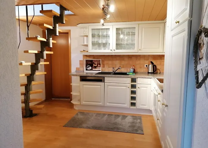 Im Gruenen-idyllischen Lage Vakantiehuis Suhl